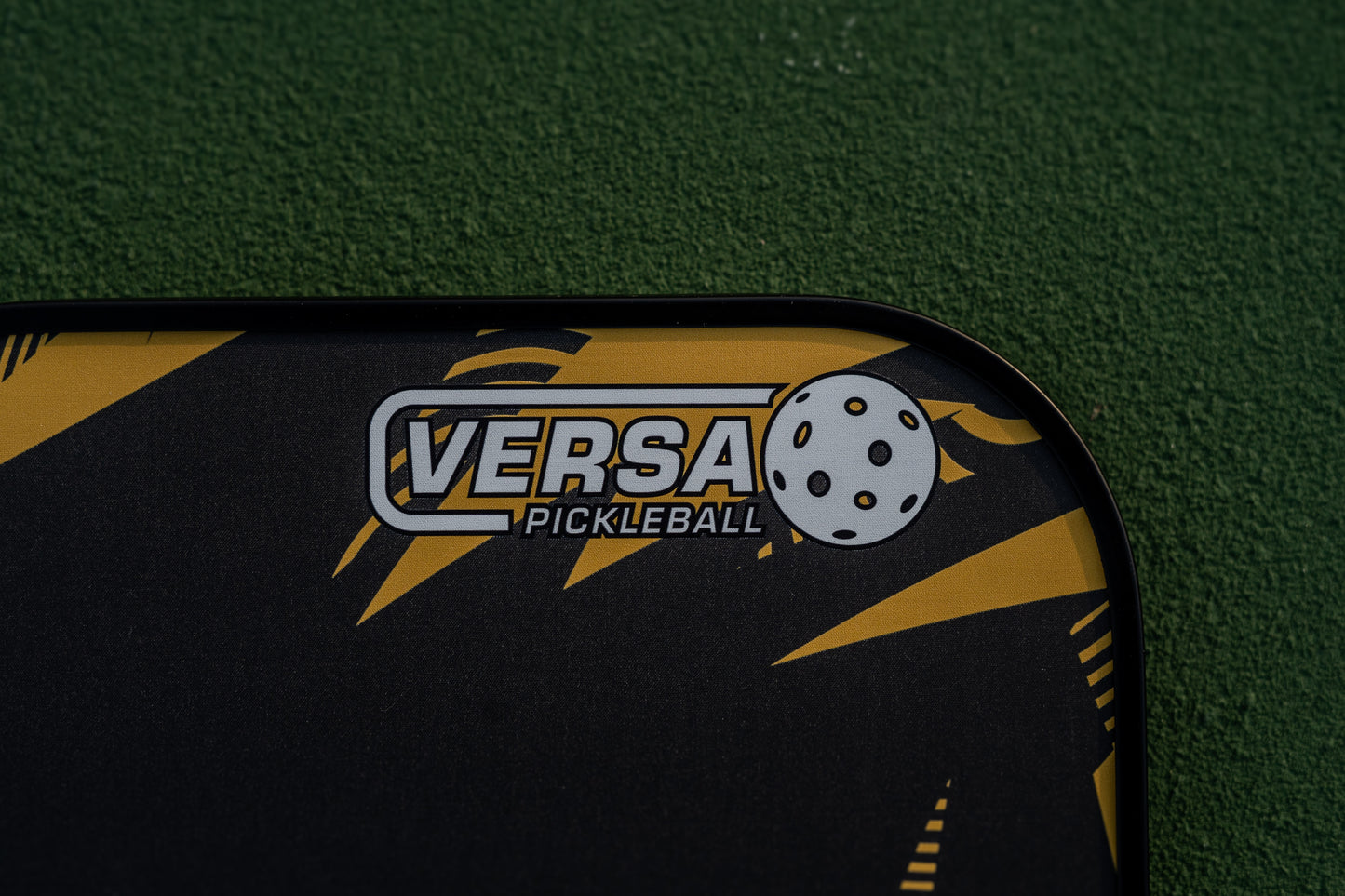 Versa Pro 'Midnight Bee' Pickleball Paddle